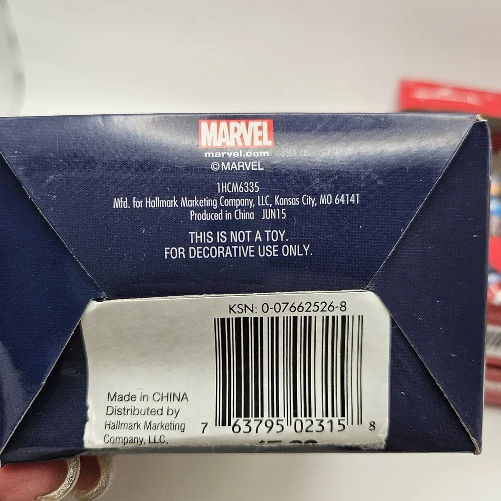 Hallmark Marvel Spider-Man & Captain America Hanging Ornaments Set of 2 NIB